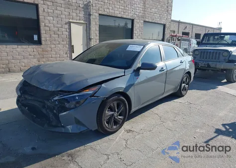 2021 Hyundai Elantra Sel z USA, uszkodzony, nr VIN KMHLS4AG5MU064264